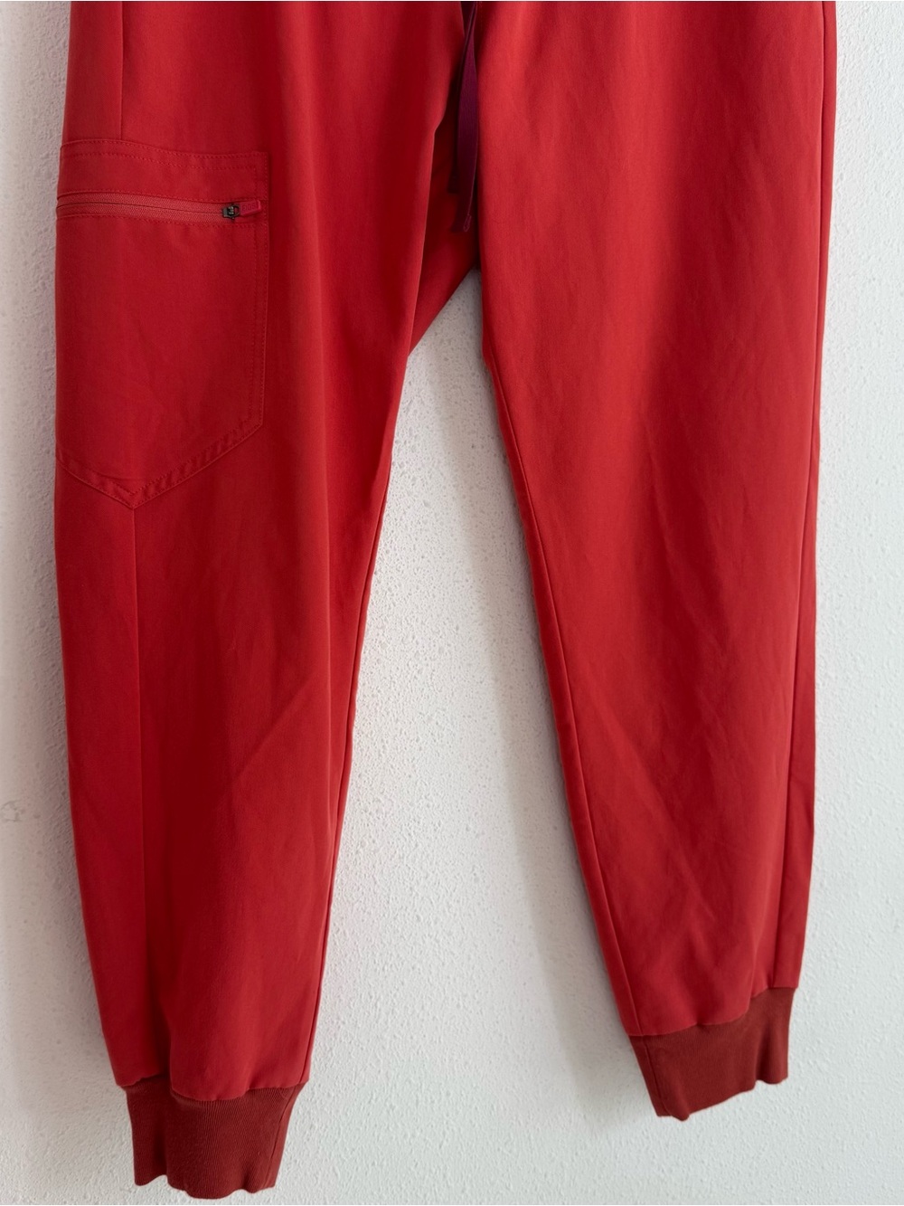 Figs Zamora Jogger Scrub Pant In Clay PO 1646 Sz Medium Petite - Picture 3 of 7